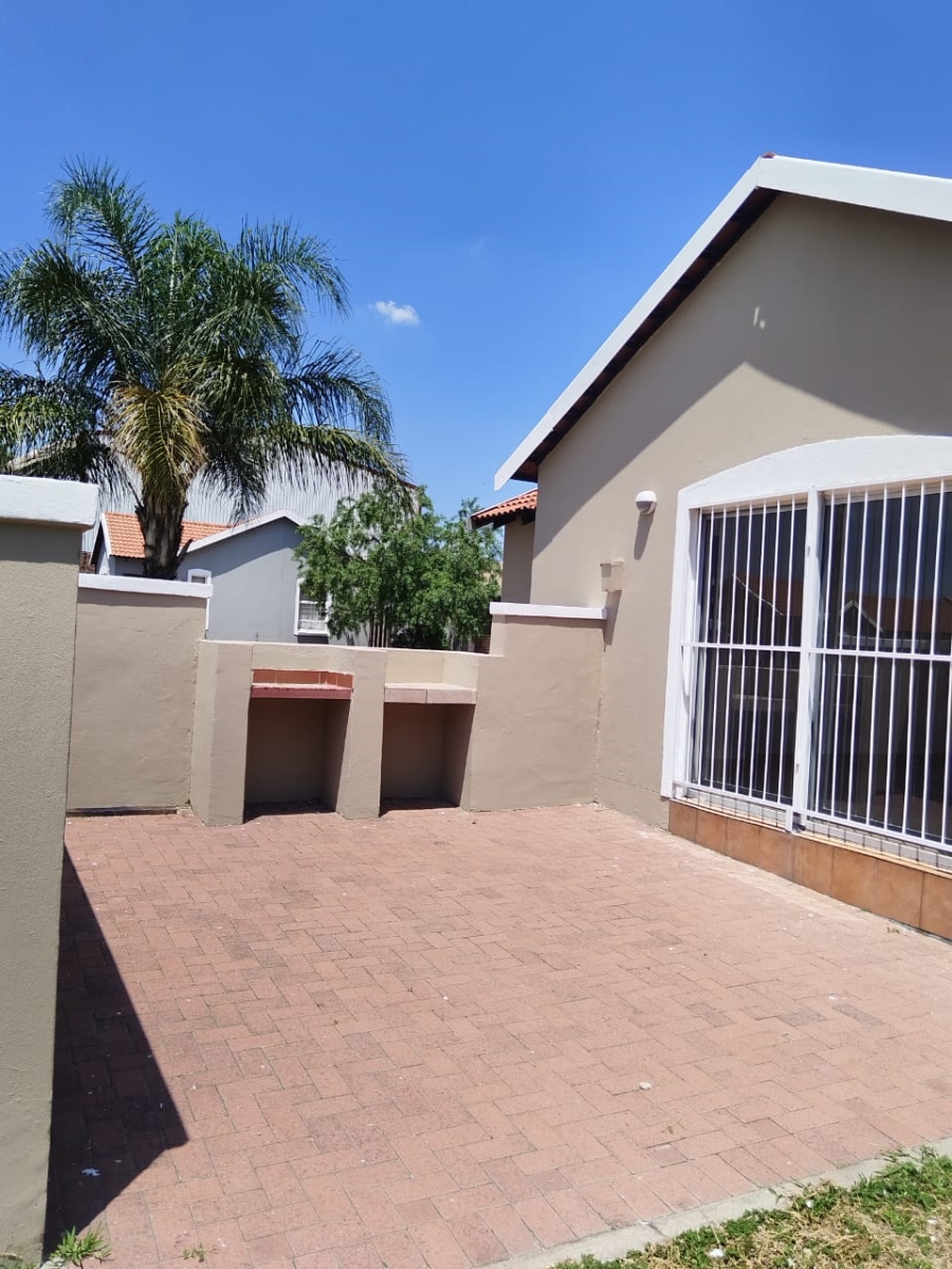 2 Bedroom Property for Sale in Brits North West